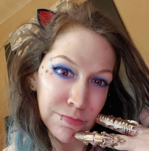 Meet your Posher, Shannon - Picture 1 of 1